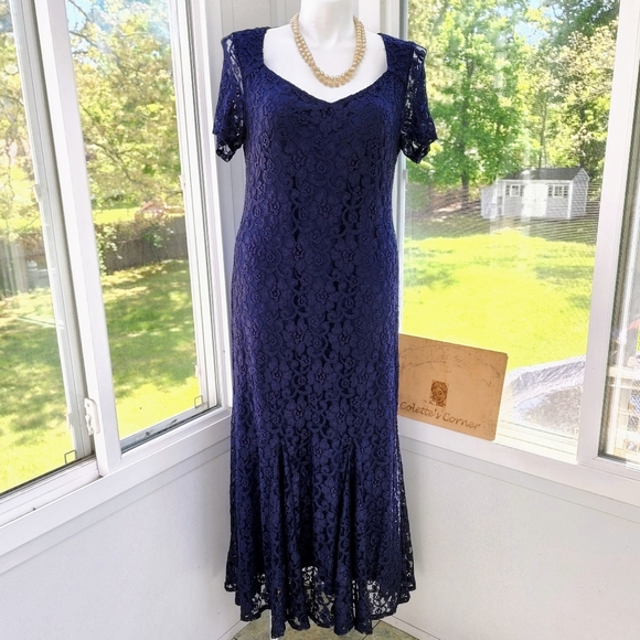Joanna Hope Navy Blue Sheer Short Sleeve Lace Sweetheart Mermaid Maxi Dress - Picture 14 of 16